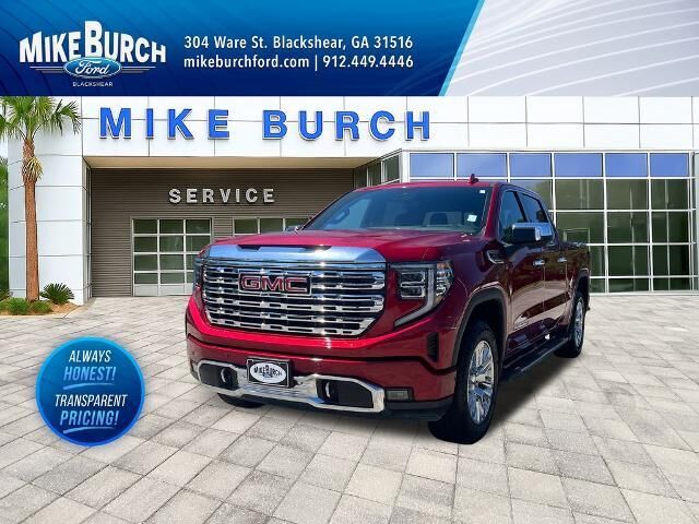 2024 GMC Sierra 1500 Denali — photo 1 of 13