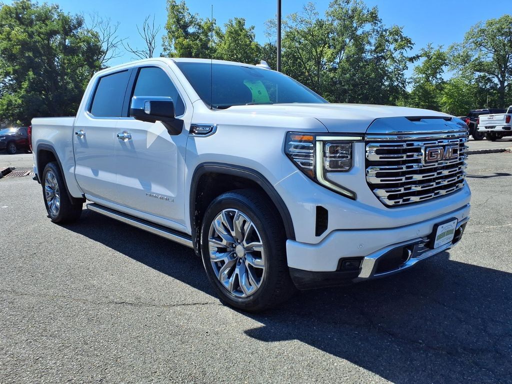 2023 GMC Sierra 1500 Denali — photo 1 of 13