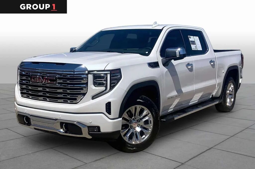 2024 GMC Sierra 1500 Denali — photo 1 of 12