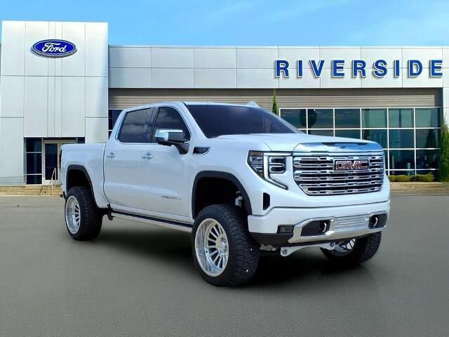 2022 GMC Sierra 1500 Denali — photo 1 of 39