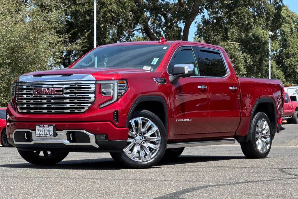 2023 GMC Sierra 1500 Denali — photo 1 of 2
