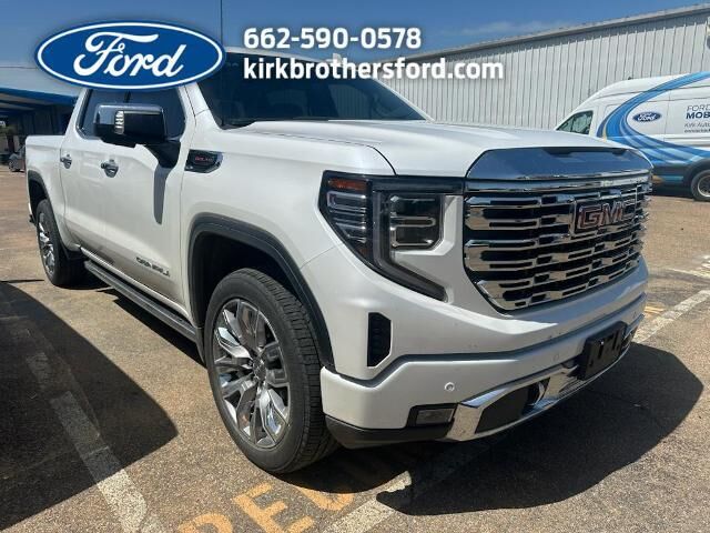 2024 GMC Sierra 1500 Denali — photo 1 of 13