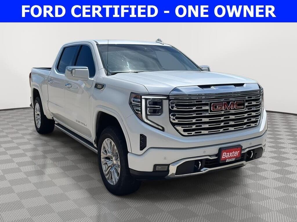 2022 GMC Sierra 1500 Denali — photo 1 of 3