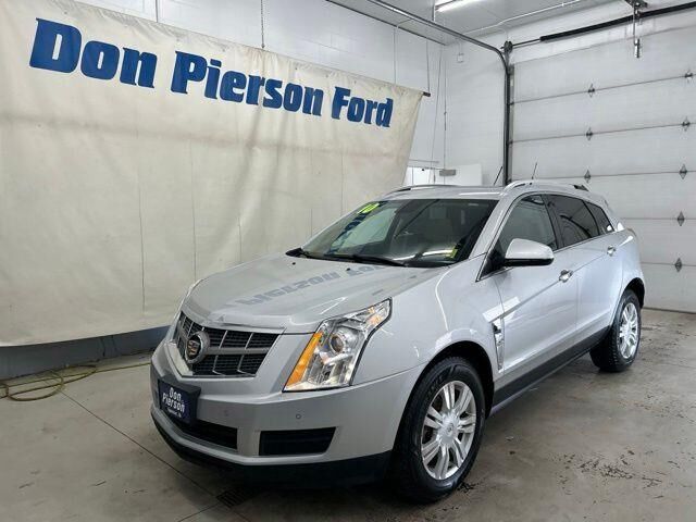 2010 Cadillac SRX Luxury Collection — photo 1 of 13