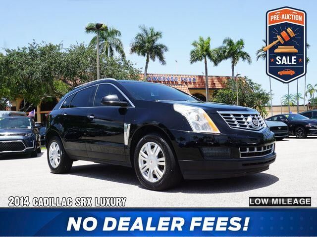 2014 Cadillac SRX Luxury Collection — photo 1 of 11