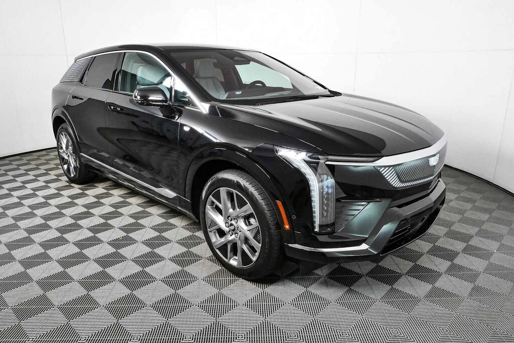 2025 Cadillac OPTIQ — photo 1 of 7
