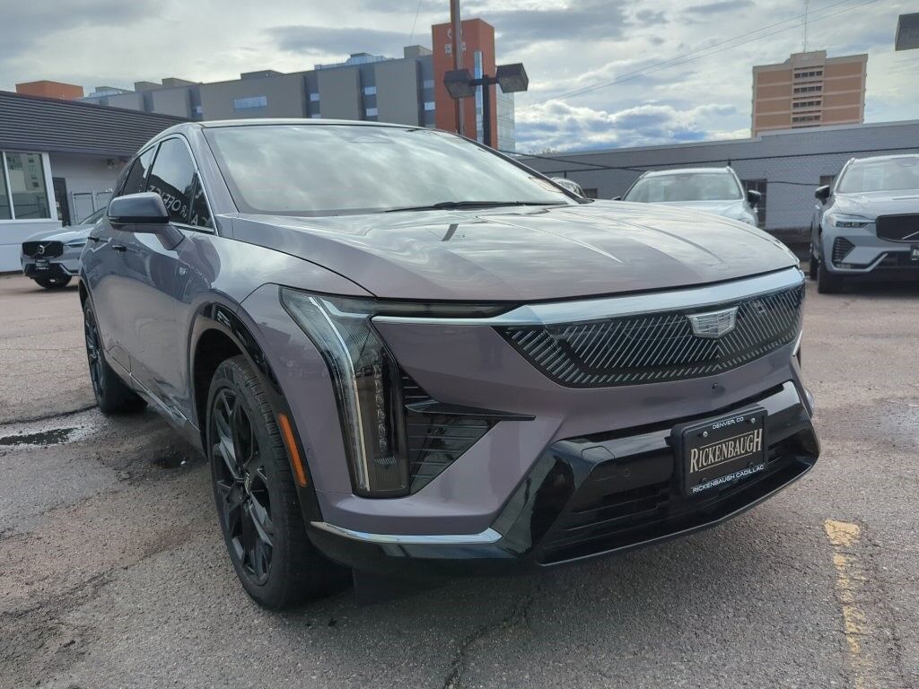2025 Cadillac OPTIQ — photo 1 of 7