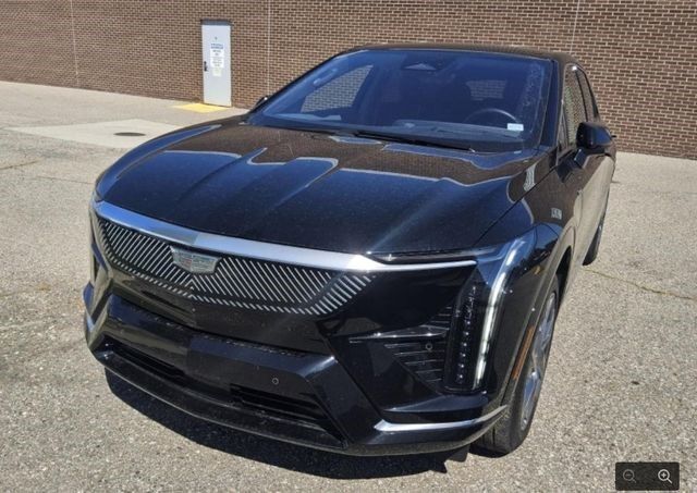 2025 Cadillac OPTIQ