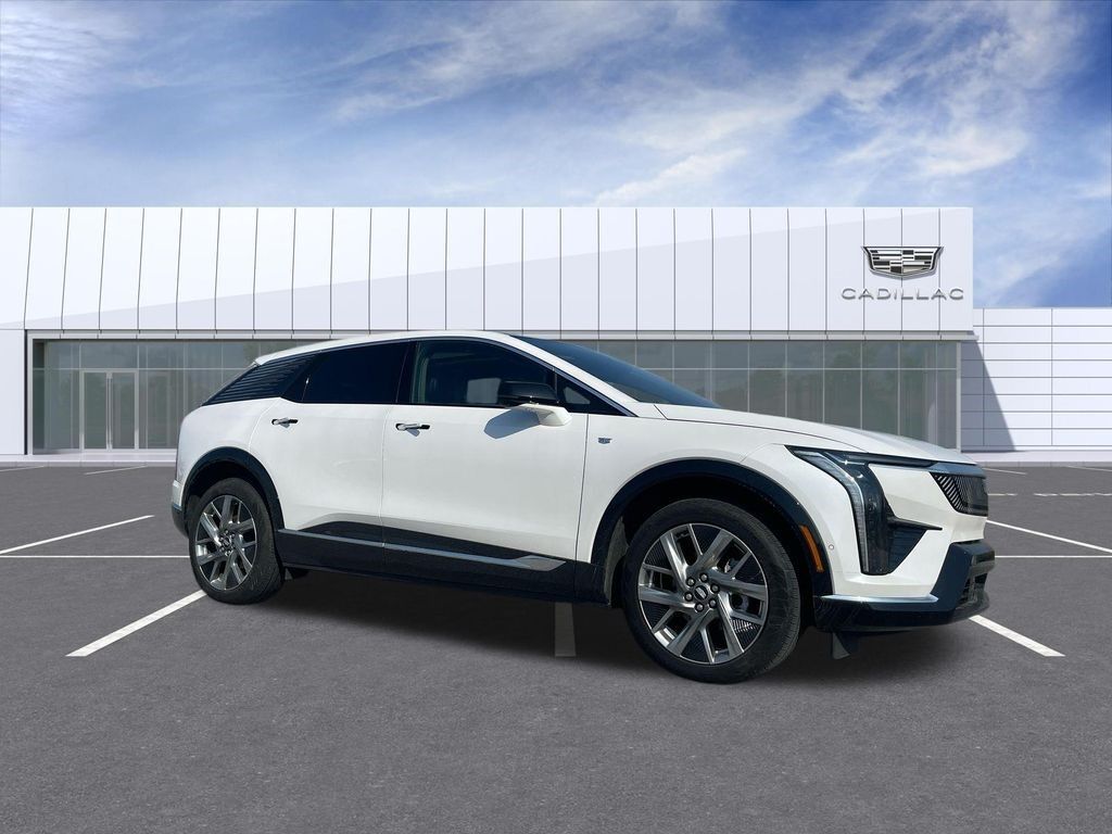 2025 Cadillac OPTIQ — photo 1 of 7