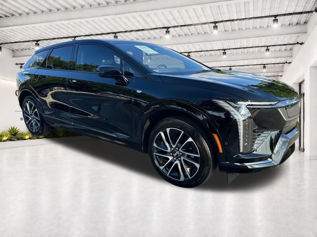 2025 Cadillac OPTIQ — photo 1 of 6