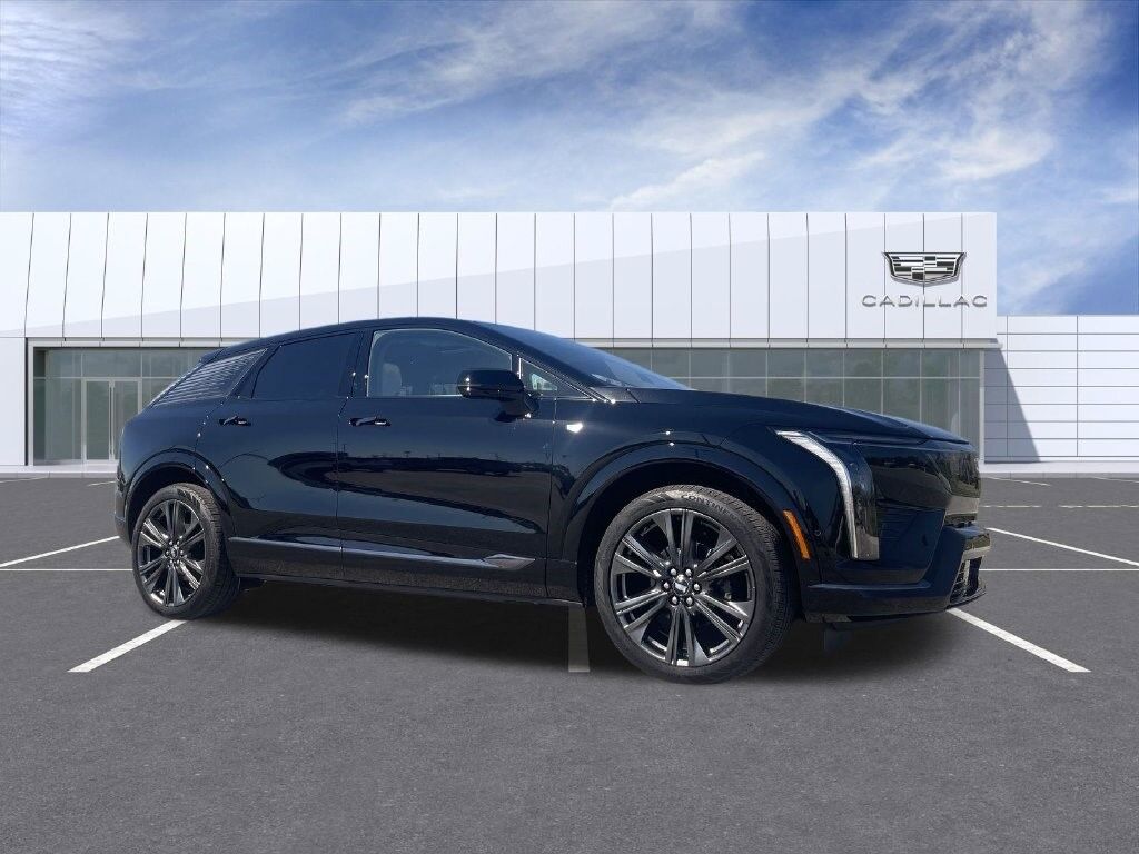 2025 Cadillac OPTIQ — photo 1 of 7