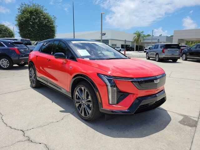 2025 Cadillac OPTIQ — photo 1 of 7