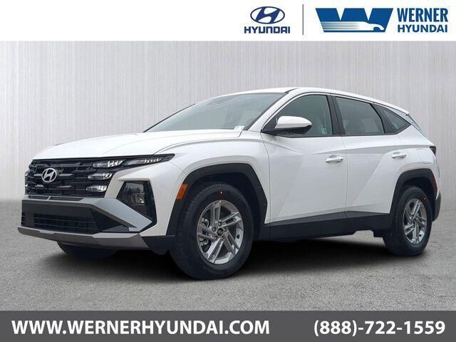 2025 Hyundai TUCSON SE — photo 1 of 13