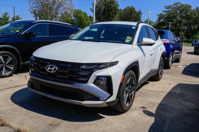 2025 Hyundai TUCSON SEL — photo 1 of 10