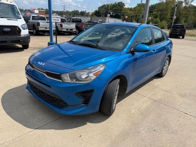 2023 Kia Rio S — photo 1 of 2