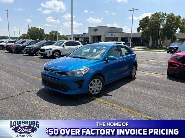 2022 Kia Rio 5-Door S — photo 1 of 26