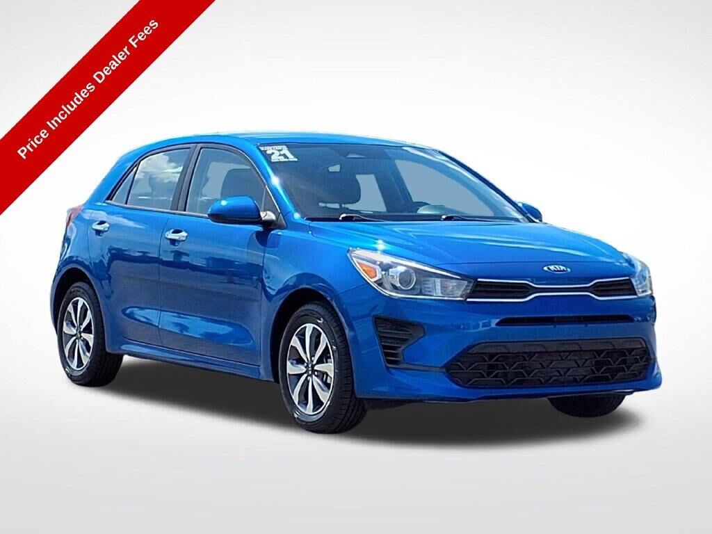 2021 Kia Rio 5-Door S — photo 1 of 13