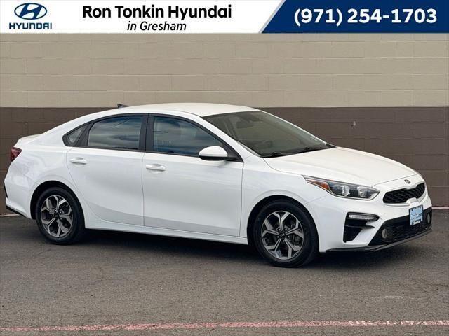 2019 Kia Forte LXS — photo 1 of 13