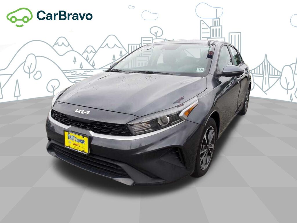 2023 Kia Forte LXS — photo 1 of 1