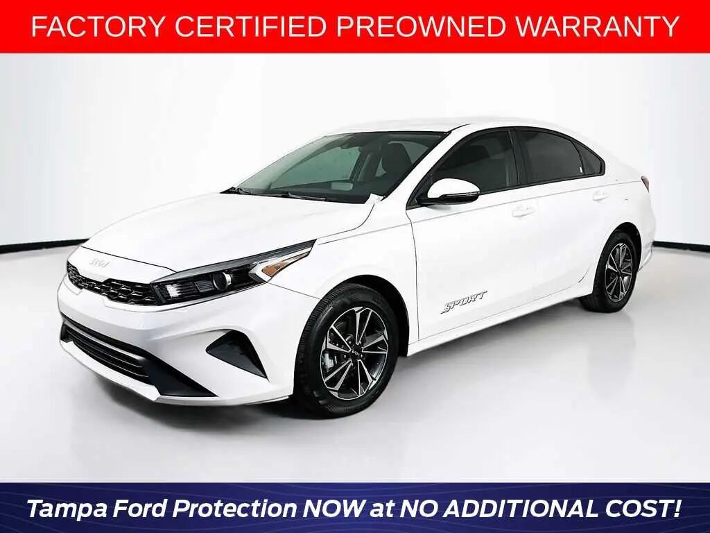 2024 Kia Forte LXS — photo 1 of 19