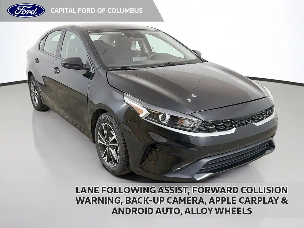 2024 Kia Forte LXS — photo 1 of 13