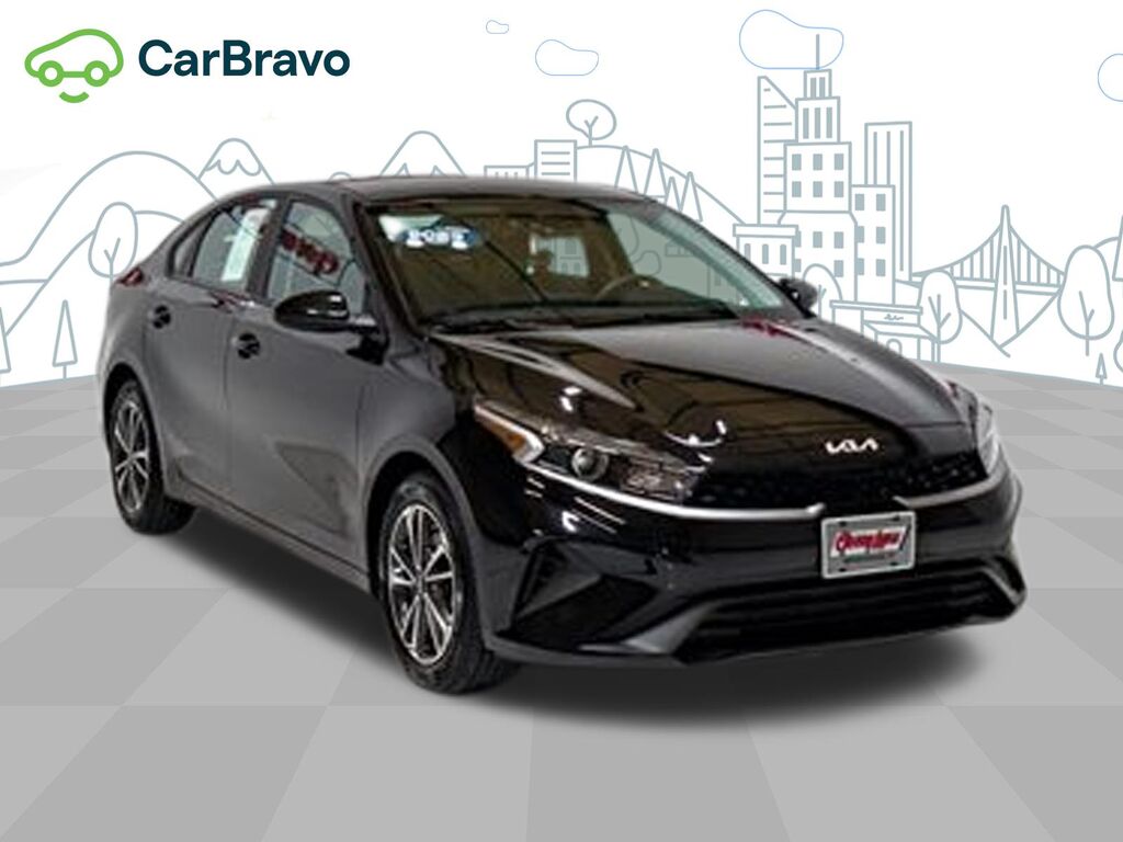 2023 Kia Forte LXS — photo 1 of 6