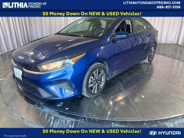 2024 Kia Forte LXS — photo 1 of 13