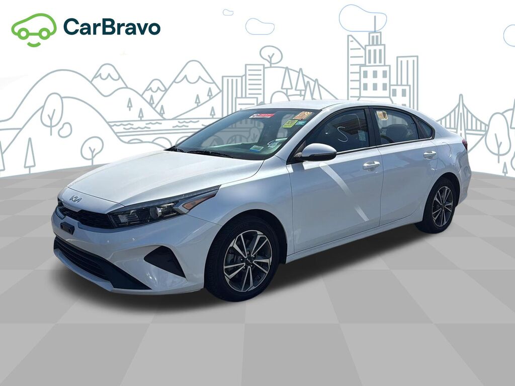 2024 Kia Forte LXS — photo 1 of 6