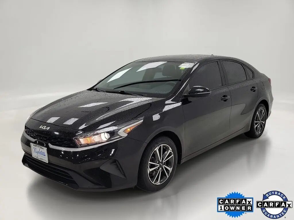 2023 Kia Forte LXS — photo 1 of 12