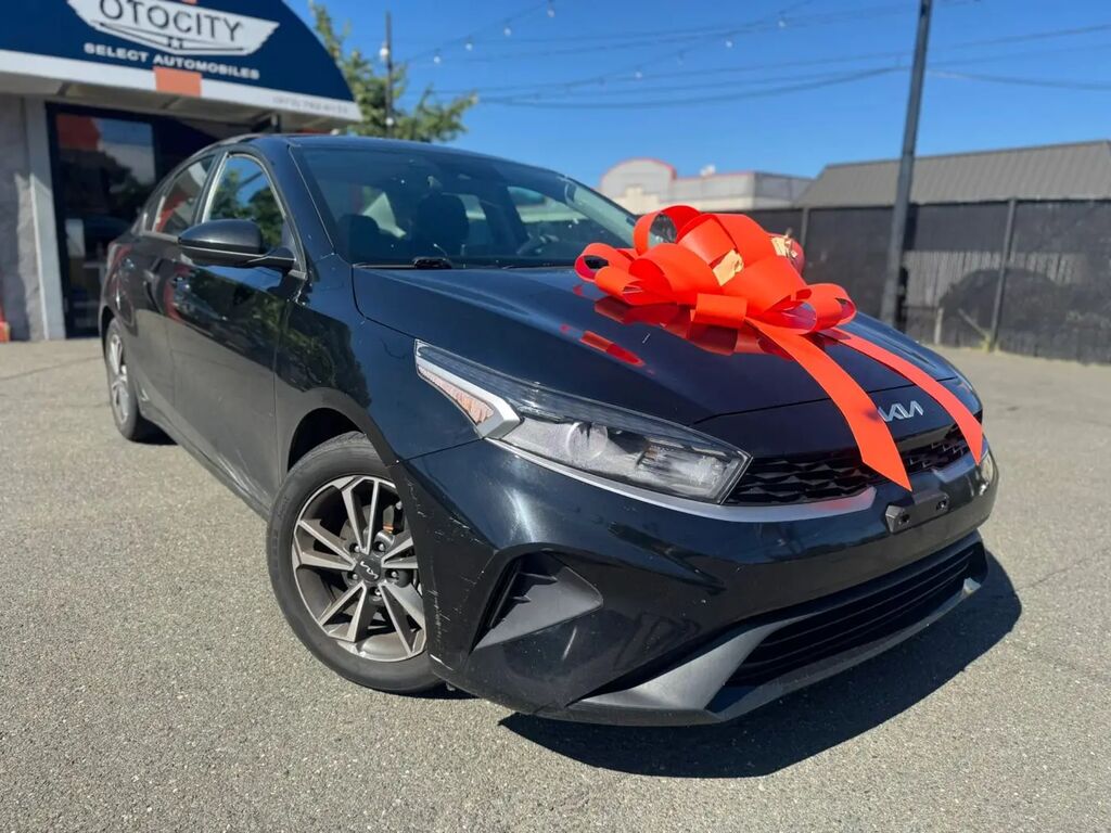 2023 Kia Forte LXS — photo 1 of 1