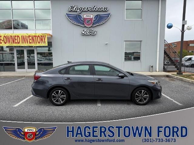 2023 Kia Forte LXS