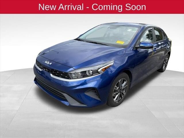 2023 Kia Forte LXS — photo 1 of 13