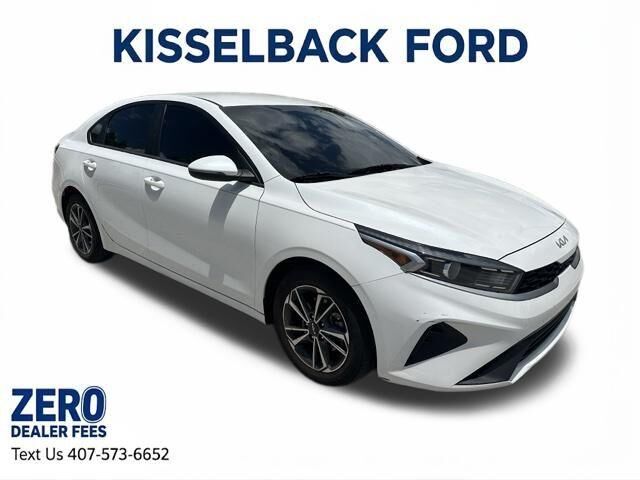 2023 Kia Forte LXS — photo 1 of 11
