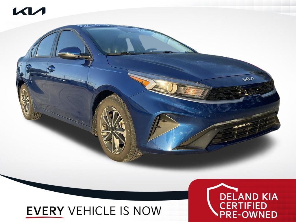 2023 Kia Forte LXS — photo 1 of 13