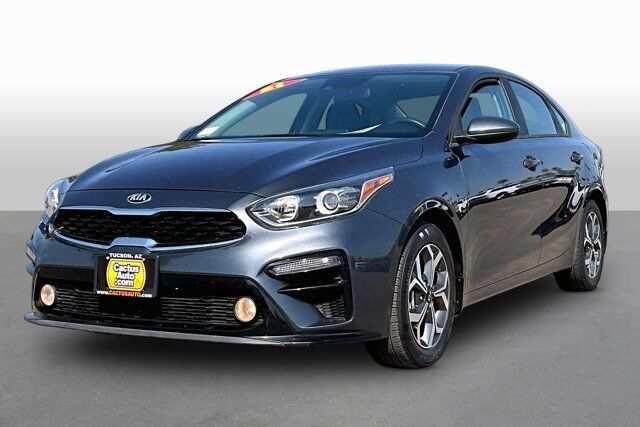 2021 Kia Forte LXS — photo 1 of 13