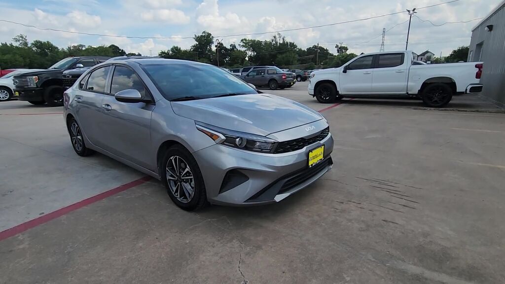 2023 Kia Forte LXS — photo 1 of 7