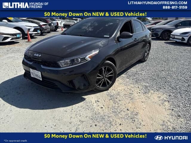 2023 Kia Forte LXS — photo 1 of 13