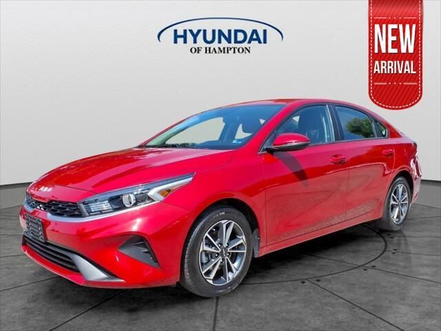 2023 Kia Forte LXS — photo 1 of 22