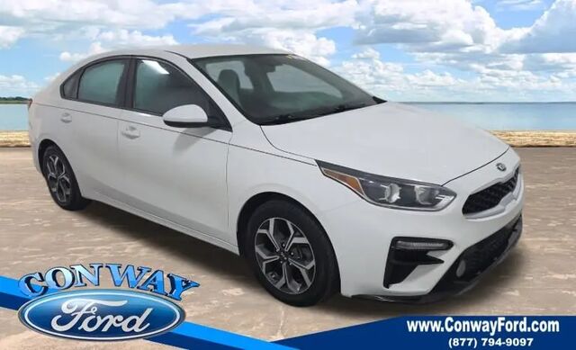 2019 Kia Forte LXS — photo 1 of 17