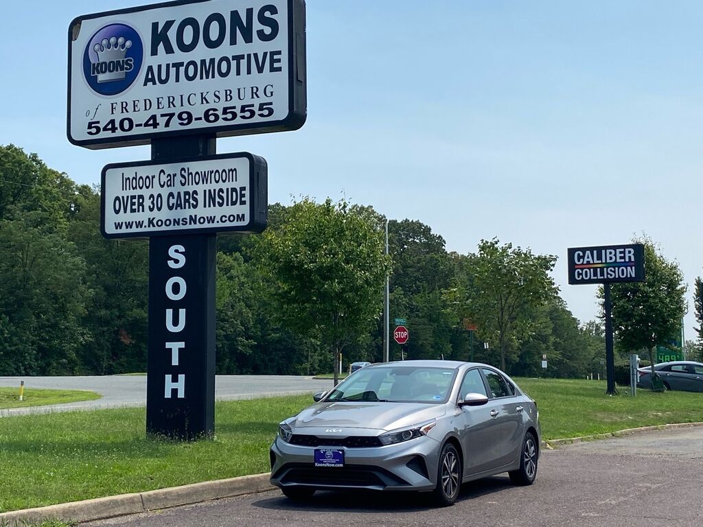 2023 Kia Forte LXS — photo 1 of 13