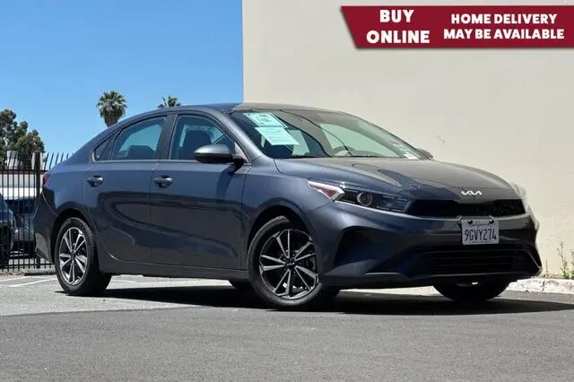 2023 Kia Forte LX — photo 1 of 13