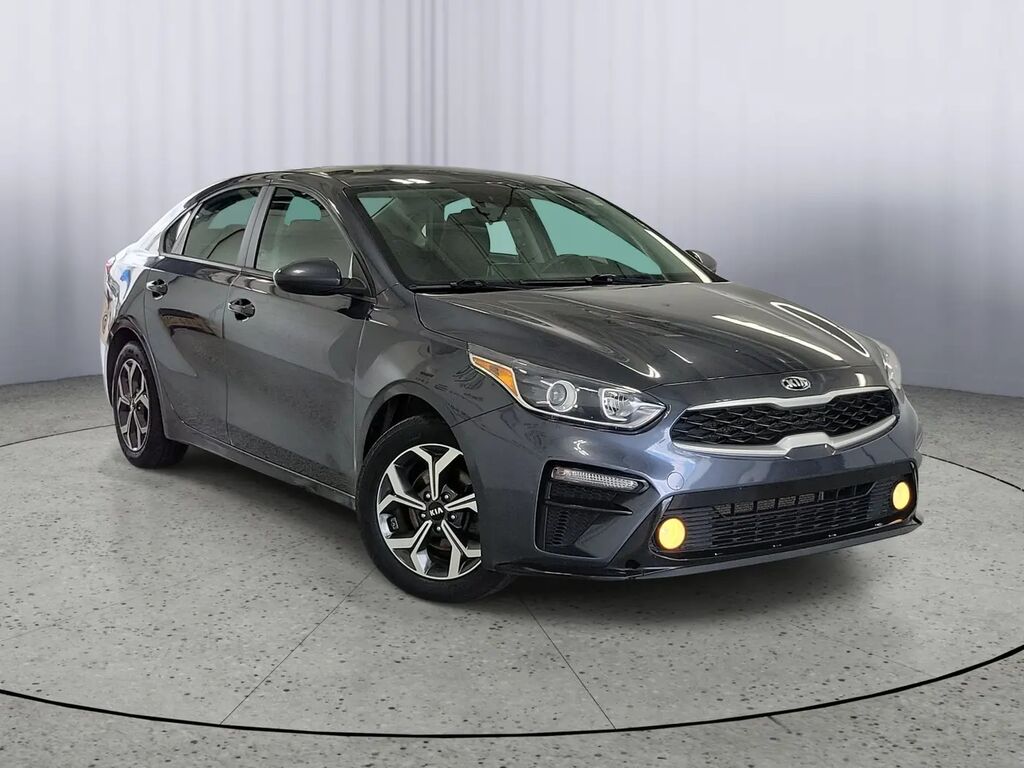 2020 Kia Forte LXS — photo 1 of 13