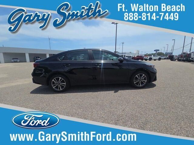 2024 Kia Forte LXS — photo 1 of 13
