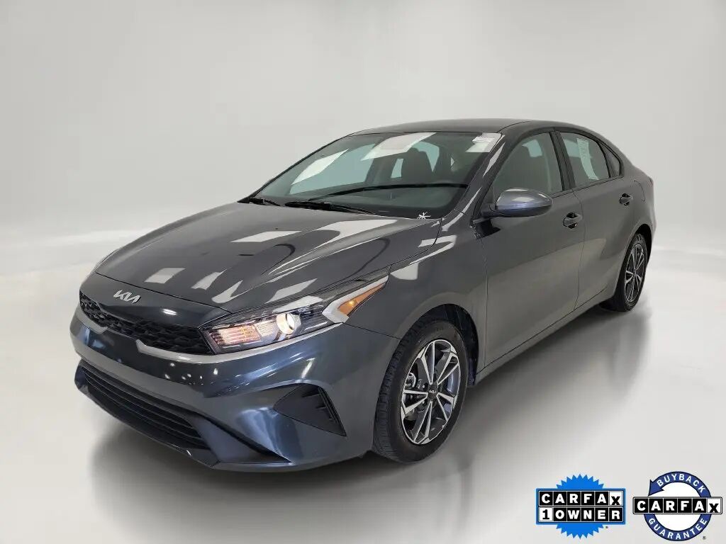 2024 Kia Forte LXS — photo 1 of 12