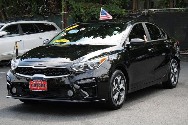 2019 Kia Forte LXS — photo 1 of 2