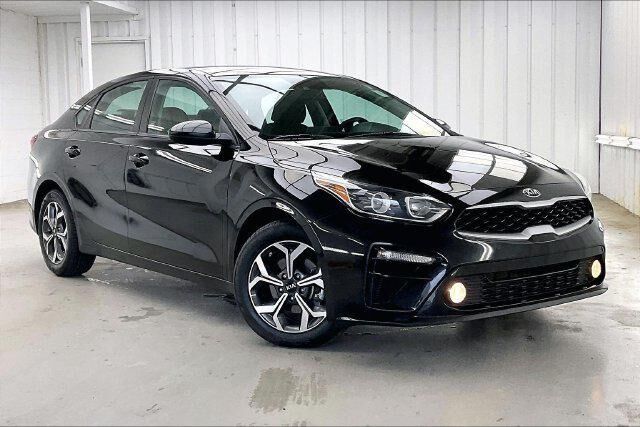 2021 Kia Forte LXS — photo 1 of 13