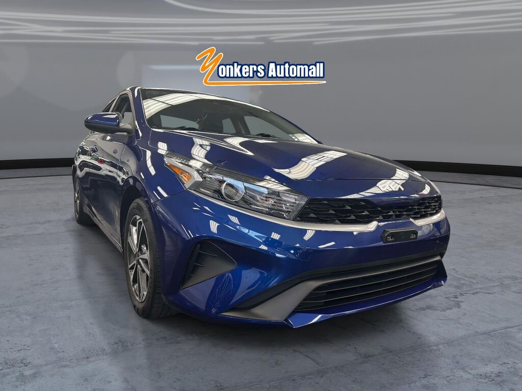 2023 Kia Forte LX — photo 1 of 26