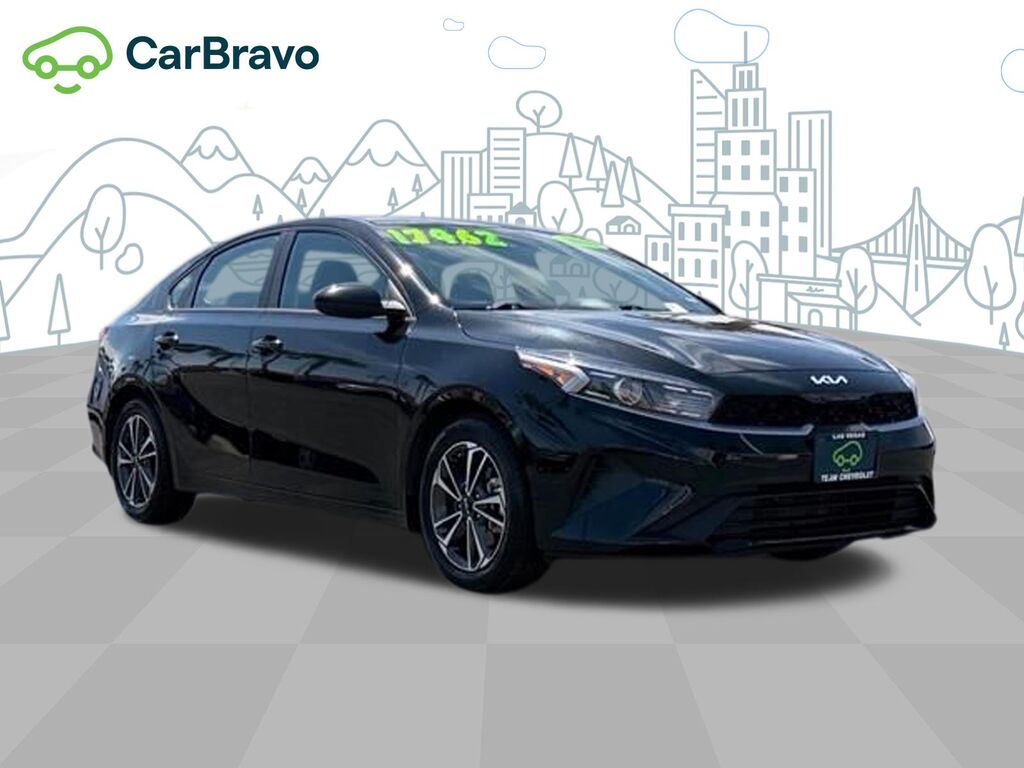2023 Kia Forte LXS — photo 1 of 7