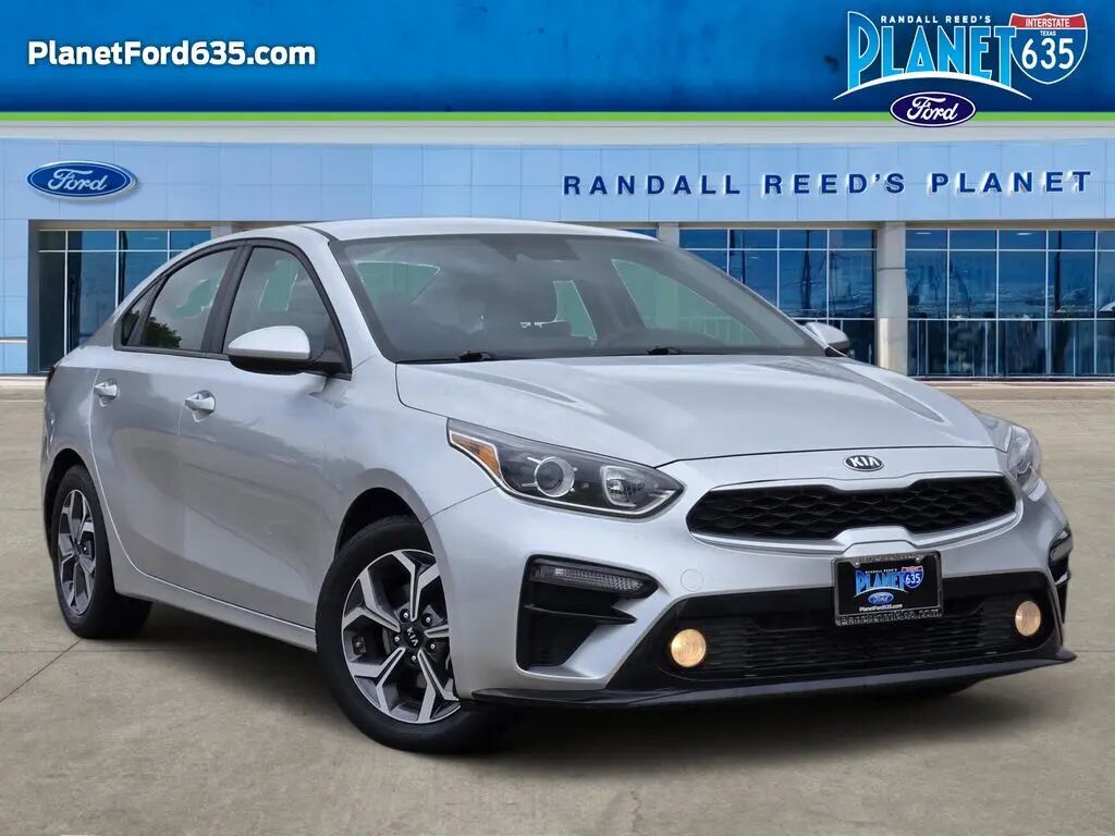2020 Kia Forte LXS — photo 1 of 11