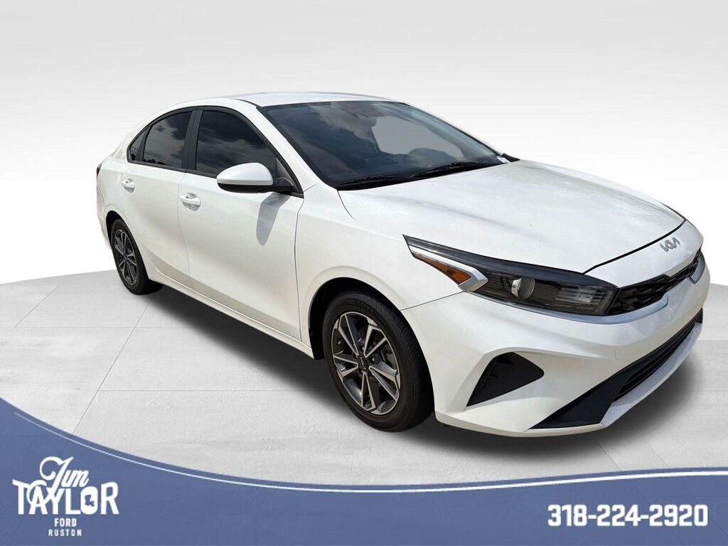 2023 Kia Forte LXS — photo 1 of 1
